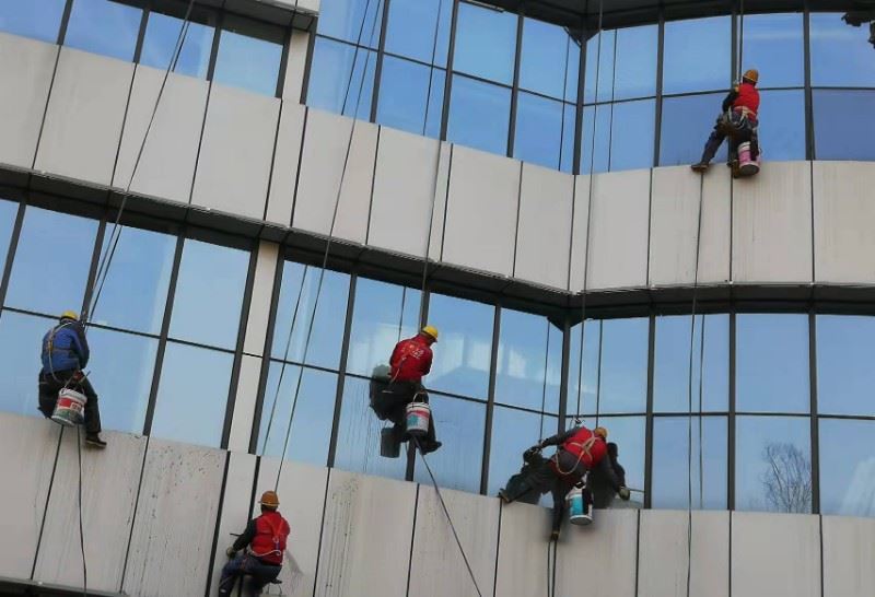 深圳室内开荒保洁:全城覆盖,专业服务就在身边